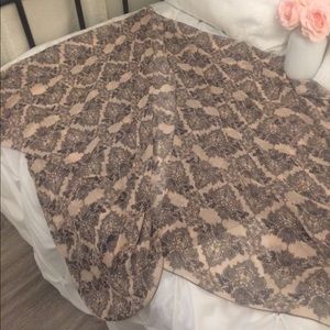 B1G1F 🌸 BNWOT Kimono